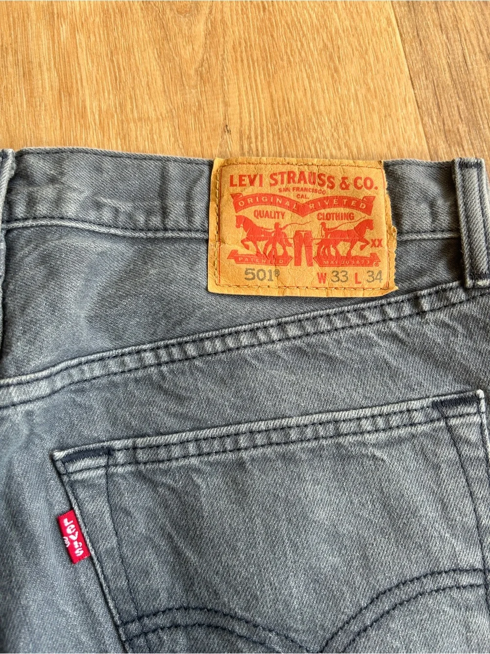 Levi’s 501 Marble Faded Gray Straight Fit Button Fly Jeans Men’s 33x34 Classic